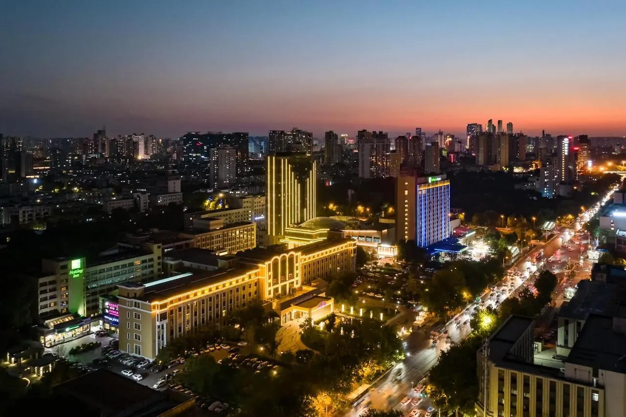Holiday Inn Zhengzhou Zhongzhou By Ihg 3*,  China